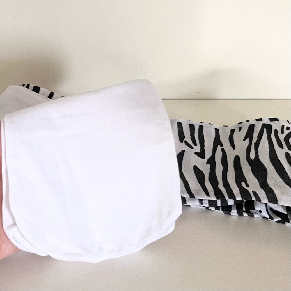 NWOT Zebra print stockings - Picture 8 of 16